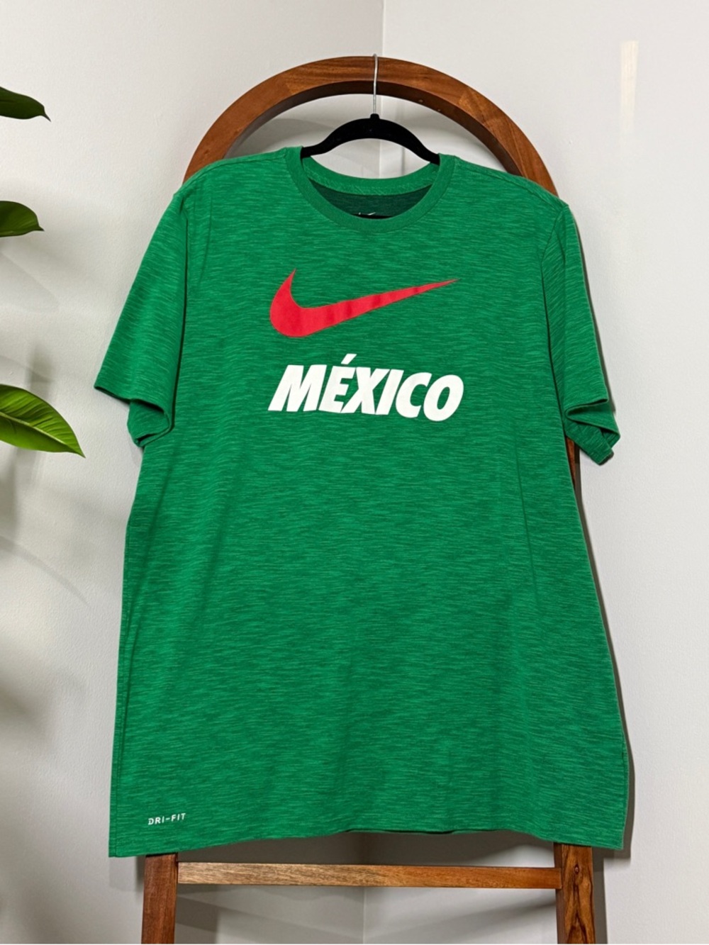 Nike XL Green Mexico Short Sleeve Tee Shirt World Cup Soccer Football